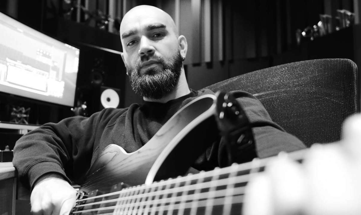 Валерій Бебко / Фото: instagram.com/val_bebko Валерій Бебко вийшов на зв'язок: рідкісні кадри з-за лаштунків туру The Hardkiss