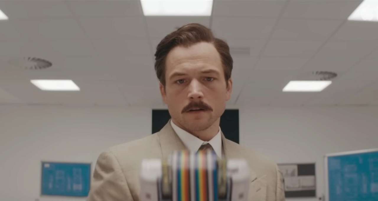Apple опублікувала перший трейлер фільму "Тетріс"/Кадр з трейлера Тарон Еджертон у фільмі "Тетріс"