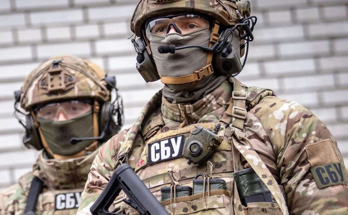 СБУ затримала чиновника з Міноборони, який допомагав ухильникам / Фото: ssu.kropyvnytskyi/Facebook СБУ