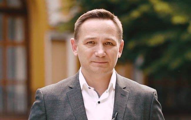 У Кропивницькому чоловік врятував дитину, що провалилась під кригу/Фото: ДСНС У Кропивницькому чоловік врятував дитину, що провалилась під кригу