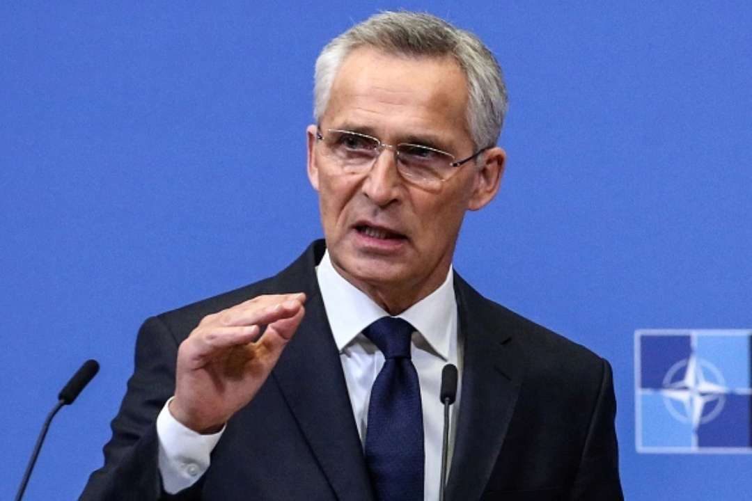 Йєнс Столтенберг / Фото: Getty Images "Ми не відступимо": в НАТО заявили, що продовжать надсилати Україні гумодопомогу