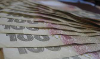 В Украине выпускают новую купюру номиналом 100 гривен/Фото: pixabay В Украине в обращение выпускают новую купюру номиналом 100 гривен