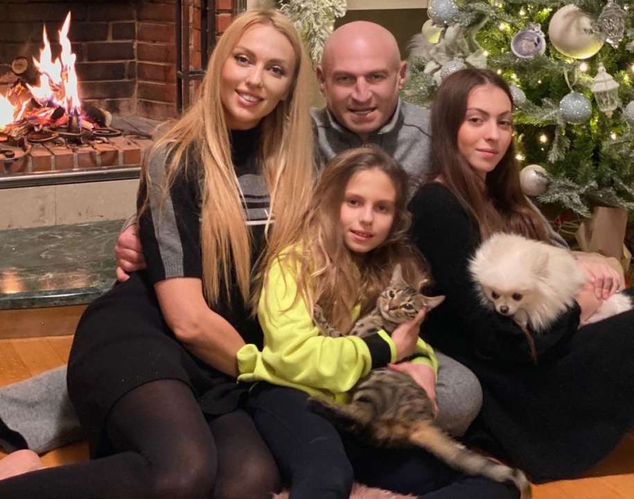 Оля Полякова прокомментировала разницу в возрасте с 60-летним мужем/Фото: Instagram Оля Полякова прокомментировала разницу в возрасте с 60-летним мужем/Фото: Instagram