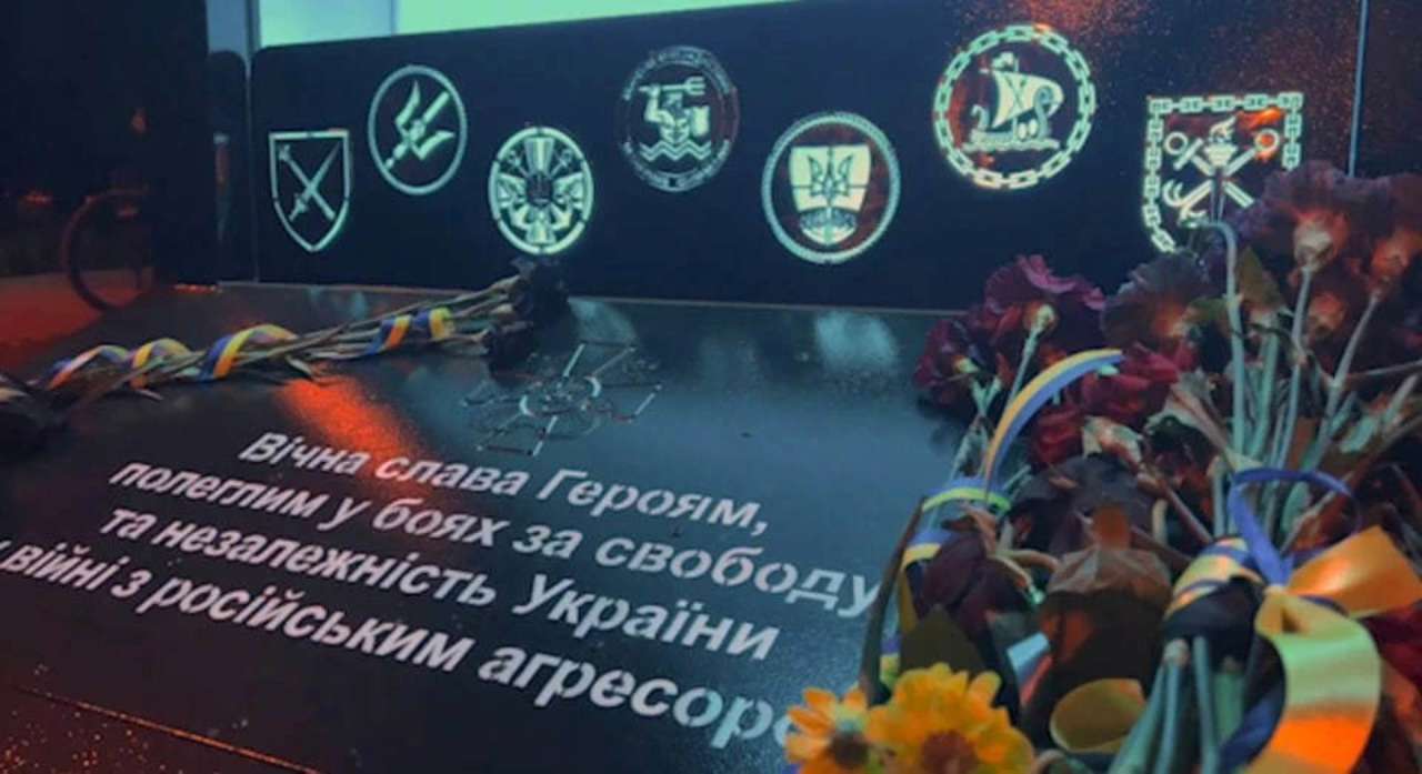 В Одессе открыли мемориал в честь павших военных моряков
