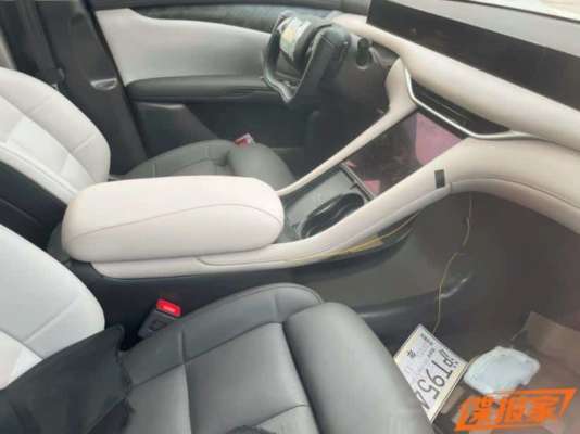 Фото: CarNewsChina Китайці представили на Женевському автосалоні IM L6 – аналог Tesla Model 3 з більшим запасом ходу