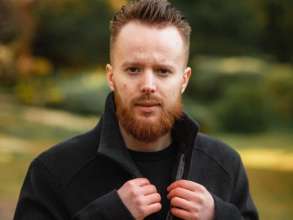 Резидент "Підпільного стендапу" невдало пожартував про мусульман / Фото: Instagram/antonstenyuk Жарт вийшов з-під контролю: влада обурена, стендап-комік Стенюк публічно перепрошує