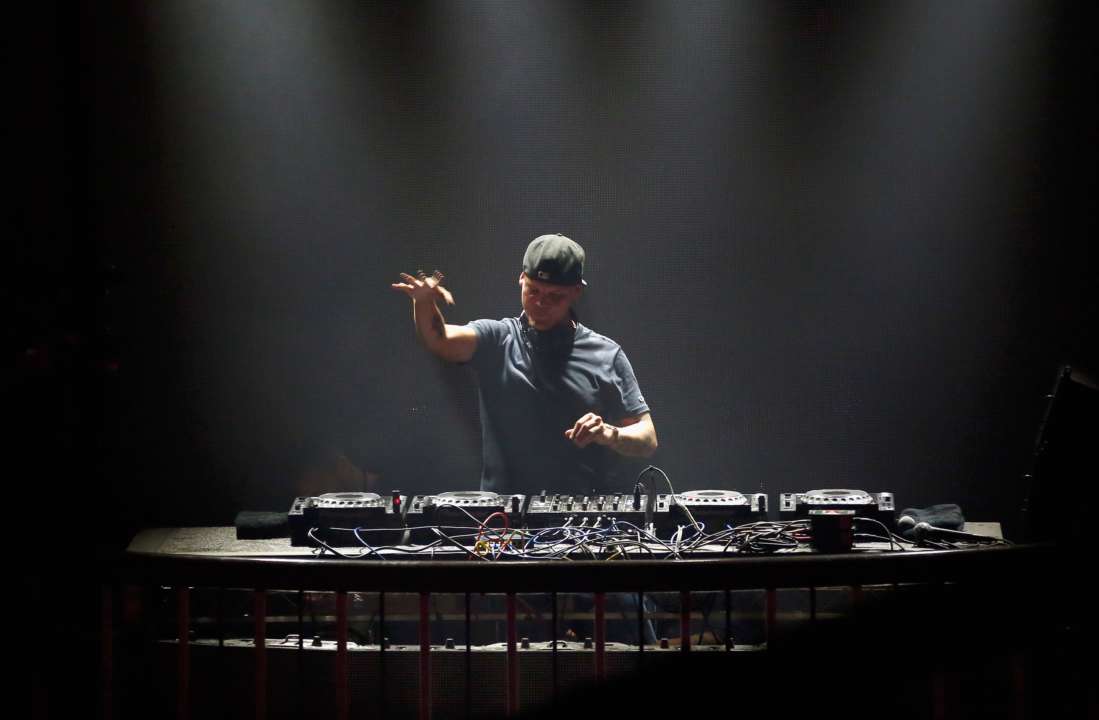 Netflix выпускает фильм о диджее Avicii / Фото: Rich Polk/Getty Images От невероятной популярности до трагической смерти: Netflix выпускает фильм о диджее Avicii