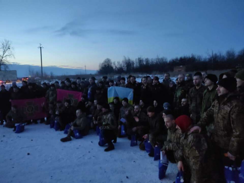 Україна повернула з полону 100 бійців та 1 цивільного: серед звільнених – захисники "Азовсталі"