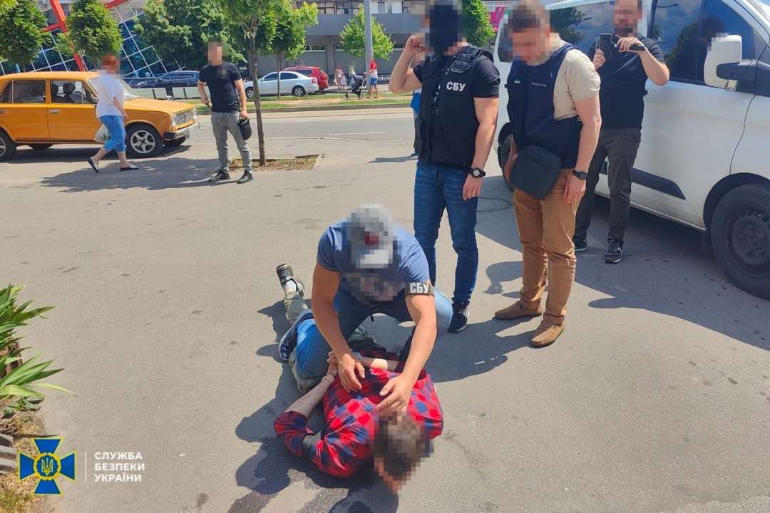 СБУ затримала чергового зрадника/Фото: СБУ Готував ракетний удар рф по Вінниці: СБУ затримала російського агента