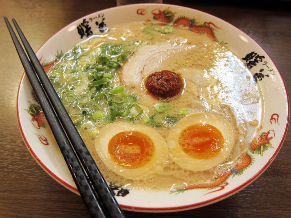 Быстро и просто: рецепт фунчозы с овощами и яйцом