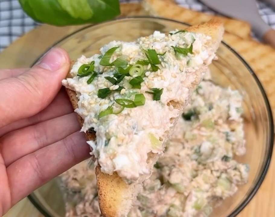Намазка из тунца с луком / Фото: instagram.com/anny.cooking
