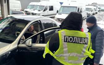 Фото с ТГ-канала Державне бюро розслідувань На границе задержан организатор застройки на землях вдоль Киевской дамбы
