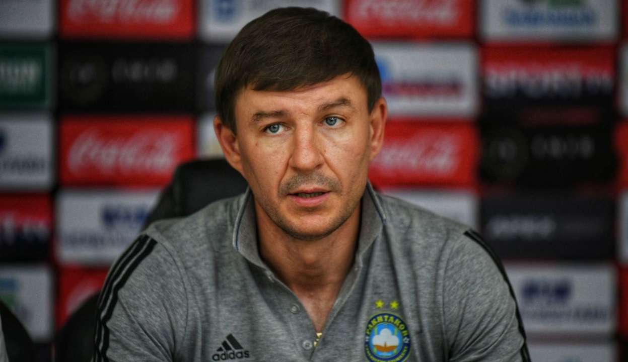 Максим Шацьких