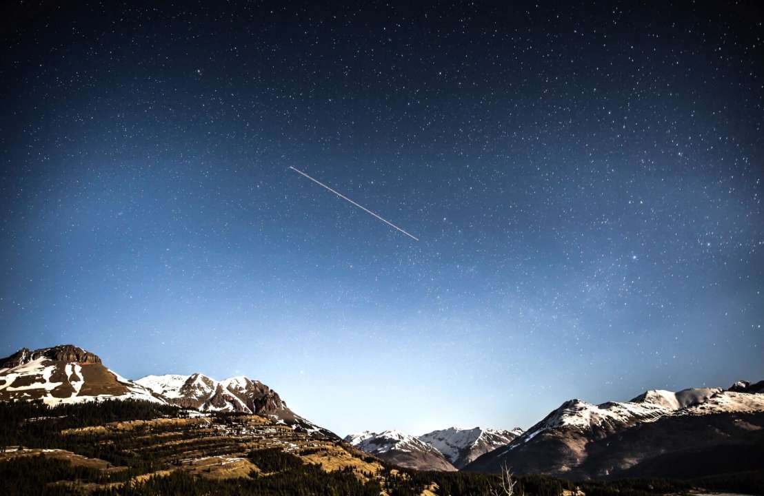 Фото: Unsplash/Автор - averie woodard Астрономы определили, откуда прилетел астероид, уничтоживший динозавров