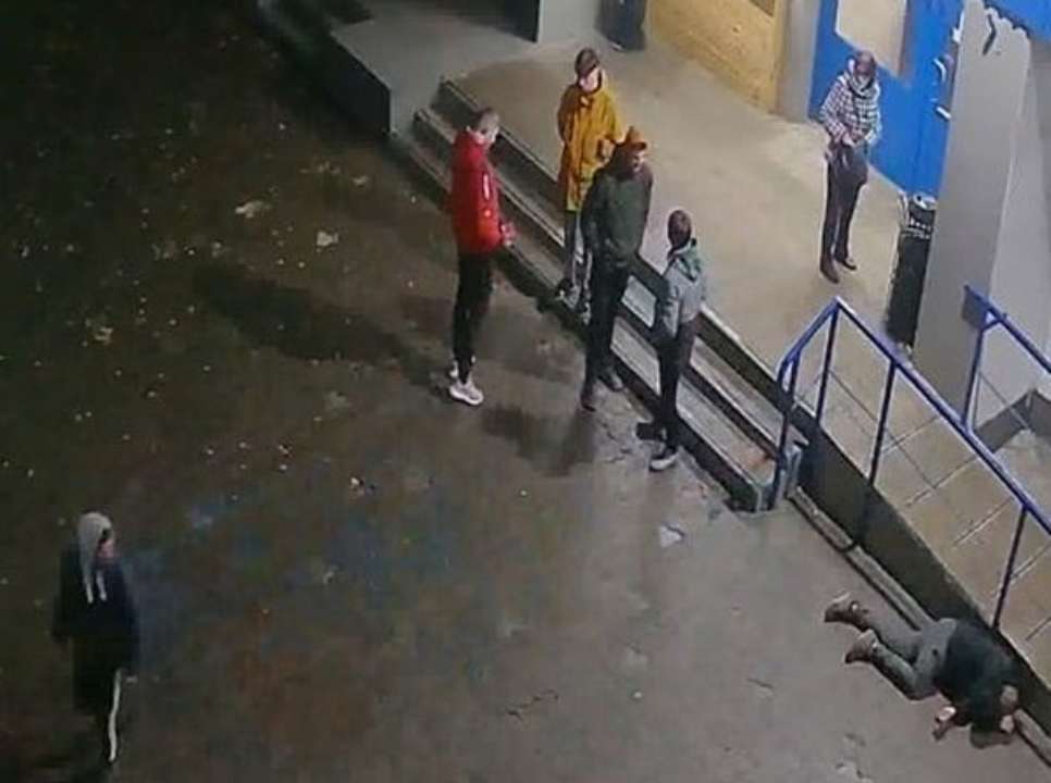В Киевской области несовершеннолетний избил 31-летнего мужчину, ведь тот не дал сигарету