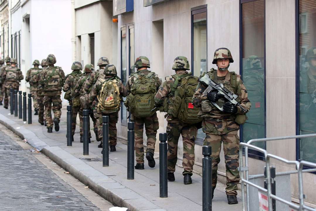 Франция мобилизует армию для тушения лесных пожаров/Фото: Getty Images Франция мобилизует армию для тушения лесных пожаров/Фото: Getty Images