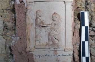 Фото: Egyptian Ministry of Tourism and Antiquities Археологи розкопали давньоєгипетську гробницю з приголомшливою скарбницею артефактів
