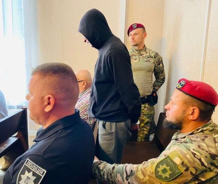 Санкція статті передбачає покарання — до довічного позбавлення волі Санкція статті передбачає покарання — до довічного позбавлення волі
