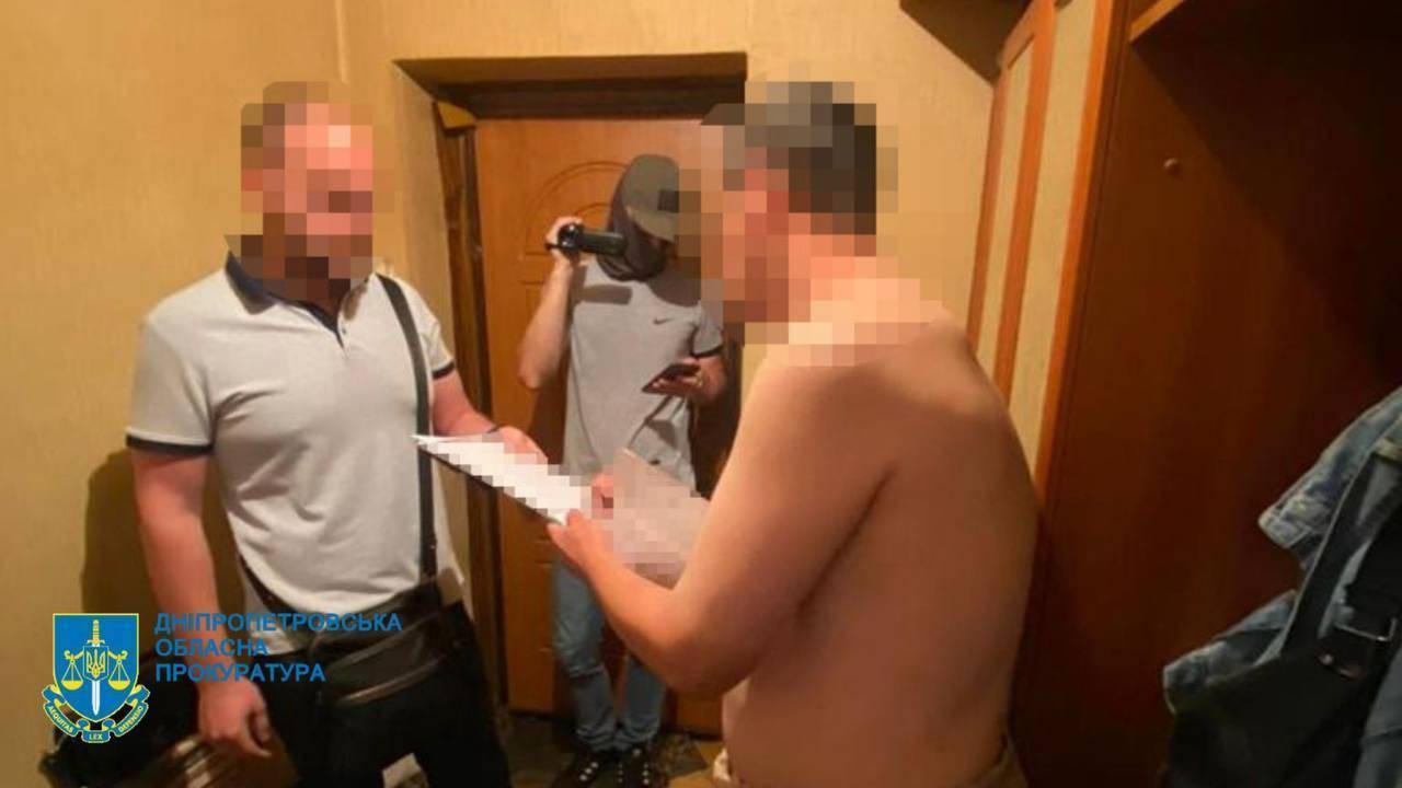 СБУ затримала у Дніпрі агента російської розвідки, який діяв під прикриттям волонтерського фонду/Фото: Офіс генпрокурора СБУ затримала у Дніпрі агента російської розвідки, який діяв під прикриттям волонтерського фонду/Фото: Офіс генпрокурора