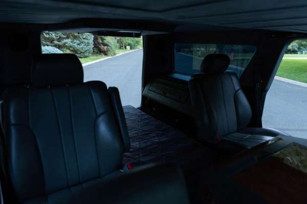 Фото: Carscoops Больше чем Hummer H1: редкий внедорожник Toyota продали на аукционе за $310 тысяч