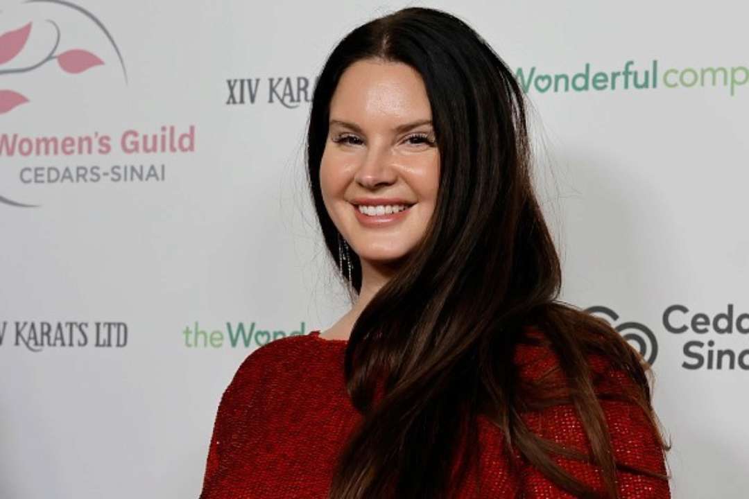 Лана Дель Рей выходит замуж: кто стал избранником певицы – СМИ