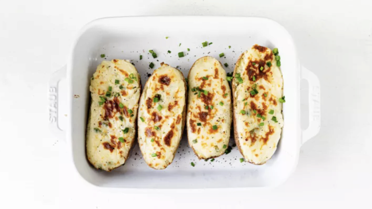 Запечена картопля на вечерю / Фото: www.mashed.com