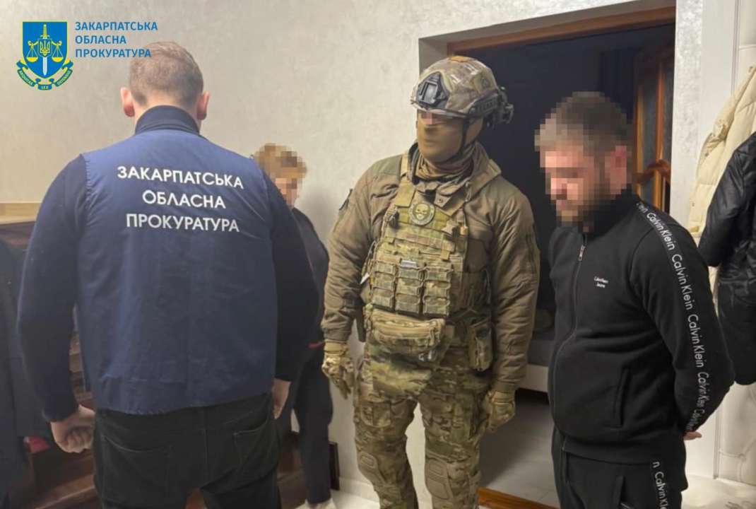 П'ятьом переправникам чоловіків через Тису повідомили про підозру через загибель двох чоловіків П'ятьом переправникам чоловіків через Тису повідомили про підозру через загибель двох чоловіків