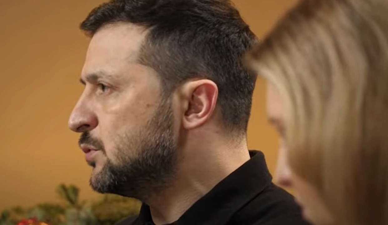 Про це сказав Зеленський в інтерв'ю, яке транслювалося в ефірі національного телемарафону в четвер увечері