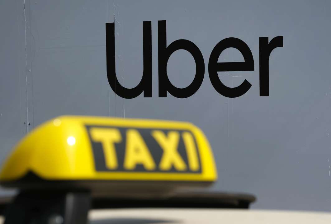 В Uber склали список речей, які найчастіше забувають українці в їхніх машинах
