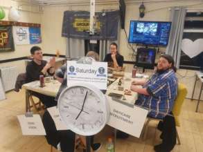 Чоловіки грали в настільну гру понад 85 годин поспіль/Фото: Facebook/Автор: Herefordshire Boardgamers Herefordshire Boardgamers