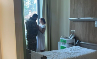 Євгенія Емеральд народила/Фото: emerald.evgeniya/Instagram "Женя і Женя стали батьками": снайперка Емеральд народила. Фото