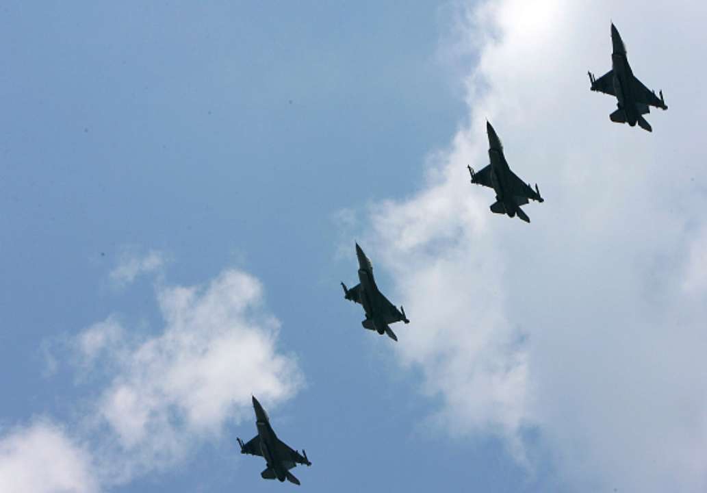 Женщины смогут стать пилотами F-16/Фото: Getty Images Женщины смогут стать пилотами F-16 – Игнат
