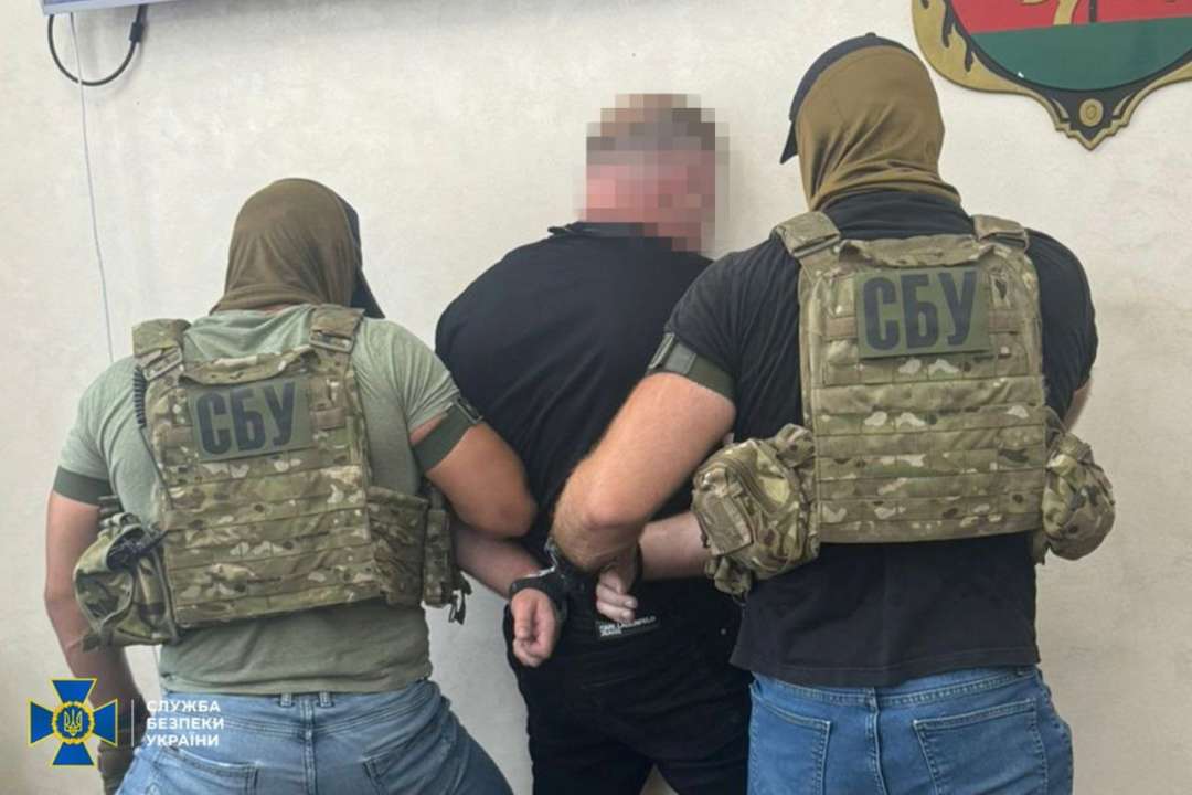 Правоохоронці затримали мера, який займався рекетом в Одеській області
