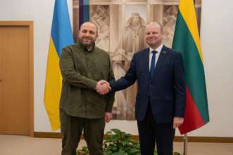 Умєров і група парламентаріїв із Литви обговорили питання безпеки та зміцнення Сил оборони України Умєров і група парламентаріїв із Литви обговорили питання безпеки та зміцнення Сил оборони України