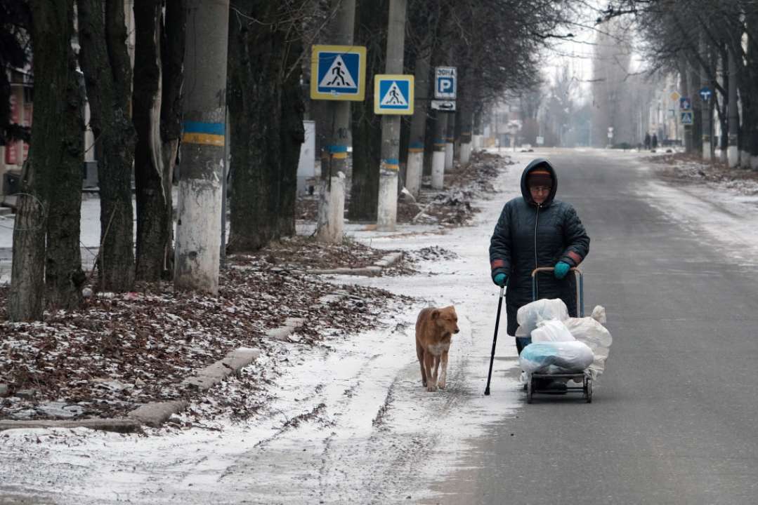 Жителі Маріуполя зміцнюють російські позиції за їжу/Фото: Getty Images