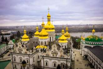 "Війна — це НАТОвський договорняк": промова прихожанки московського патріархату "Війна — це НАТОвський договорняк": промова прихожанки московського патріархату