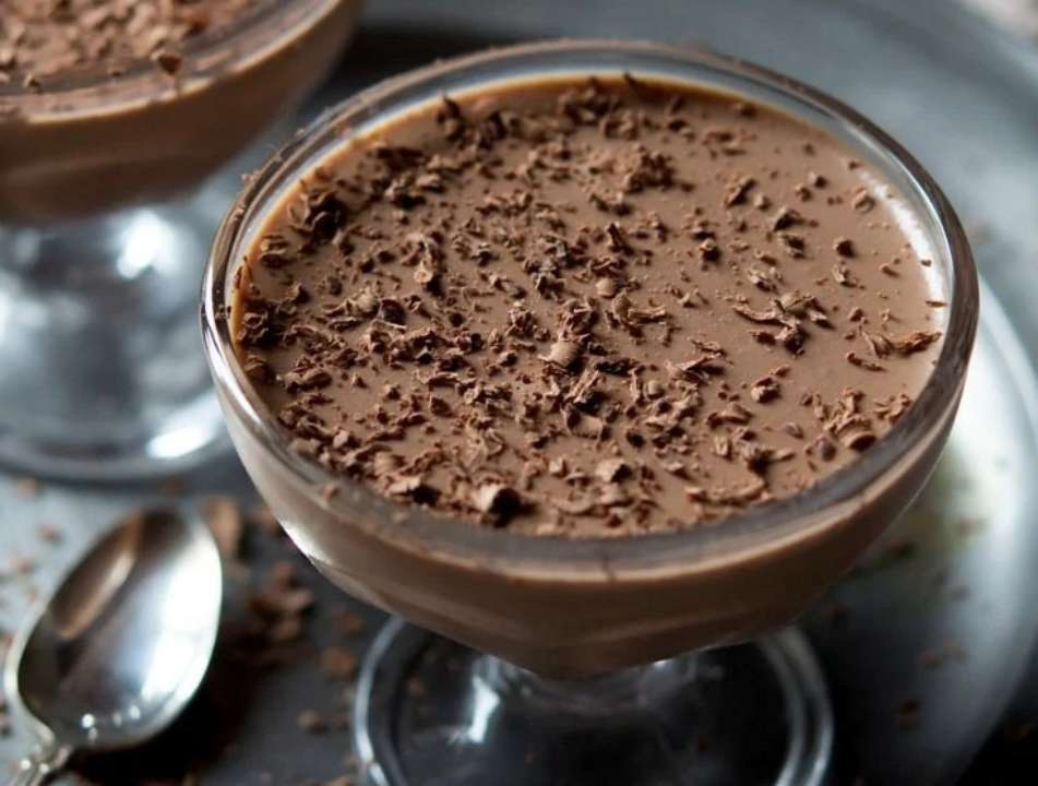 Покроковий рецепт шоколадної панакоти / Фото: insidetherustickitchen.com Покроковий рецепт шоколадної панакоти / Фото: insidetherustickitchen.com