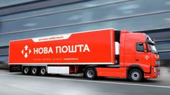 "Новая почта" вводит новую услугу для помощи военным. Фото: Pravda.if "Новая почта" помогает военным