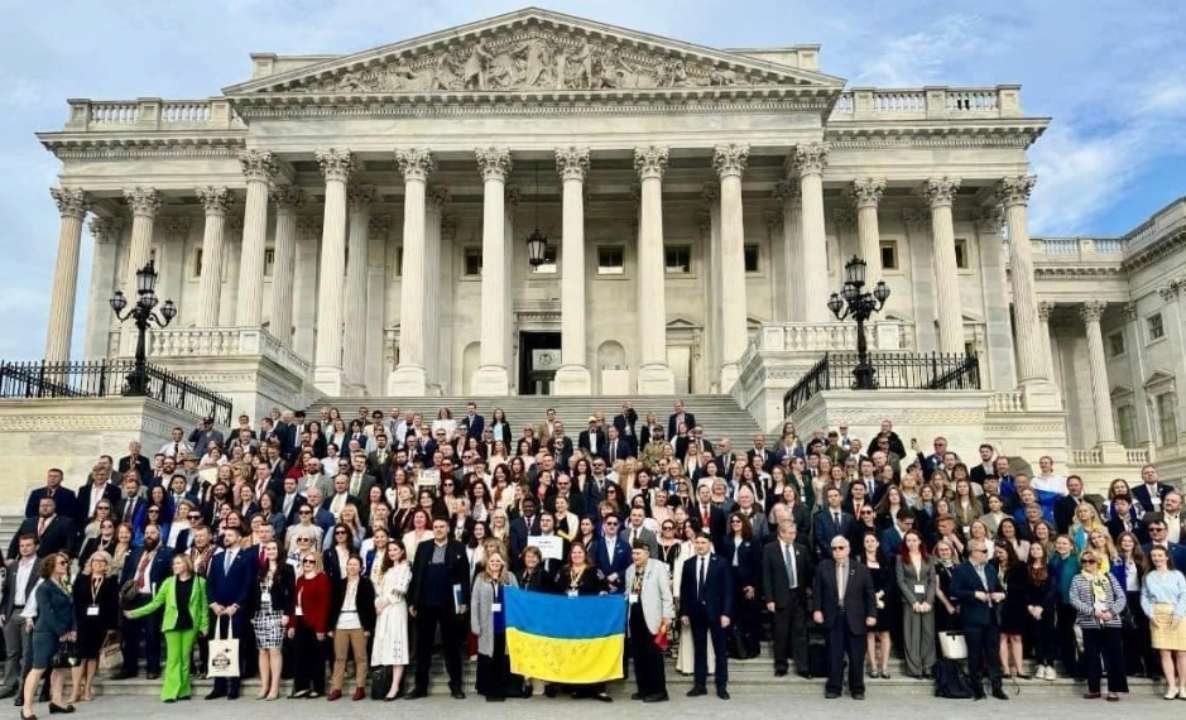 Також передбачено укладення угоди з урядом України про повернення коштів, наданих на економічну підтримку; збільшуються ліміти в рамках механізму PDA Також передбачено укладення угоди з урядом України про повернення коштів, наданих на економічну підтримку; збільшуються ліміти в рамках механізму PDA