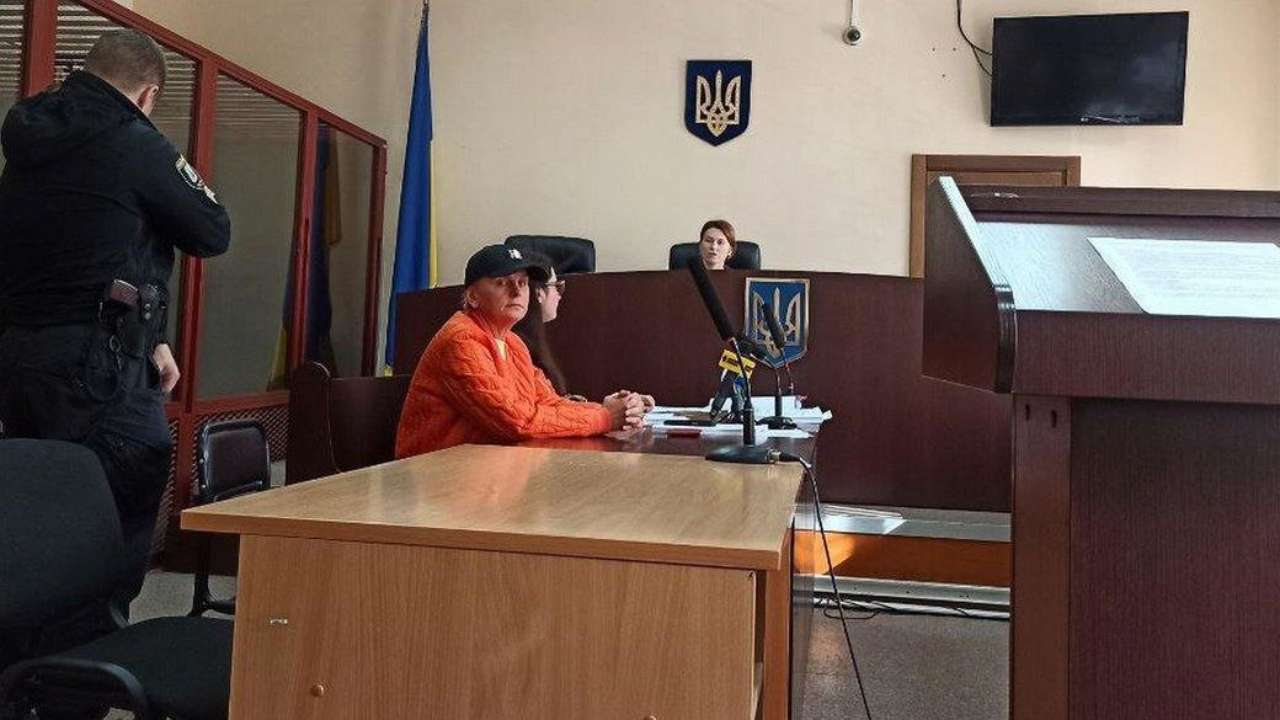 Жінка у своїй декларації взагалі не вказала наявність у неї готівки Жінка у своїй декларації взагалі не вказала наявність у неї готівки