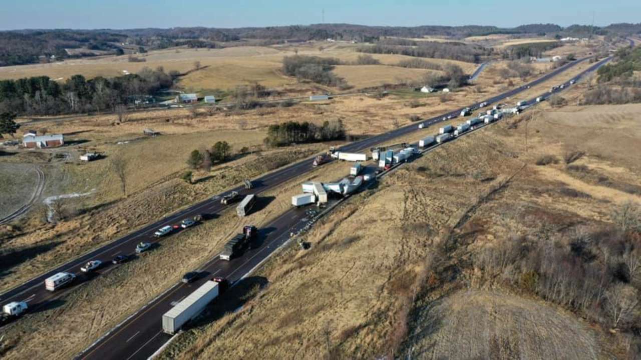 Из-за ледяного дождя в США случилась масштабная авария с участием 40 автомобилей