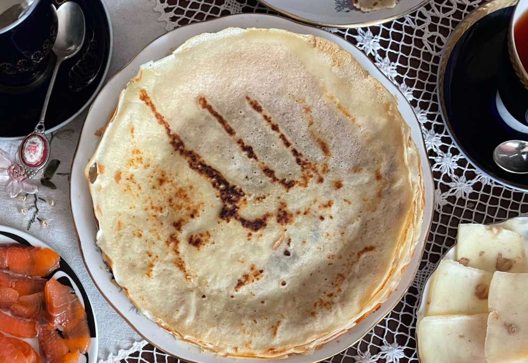 Невероятно вкусные и воздушные блинчики на йогурте: пошаговый рецепт