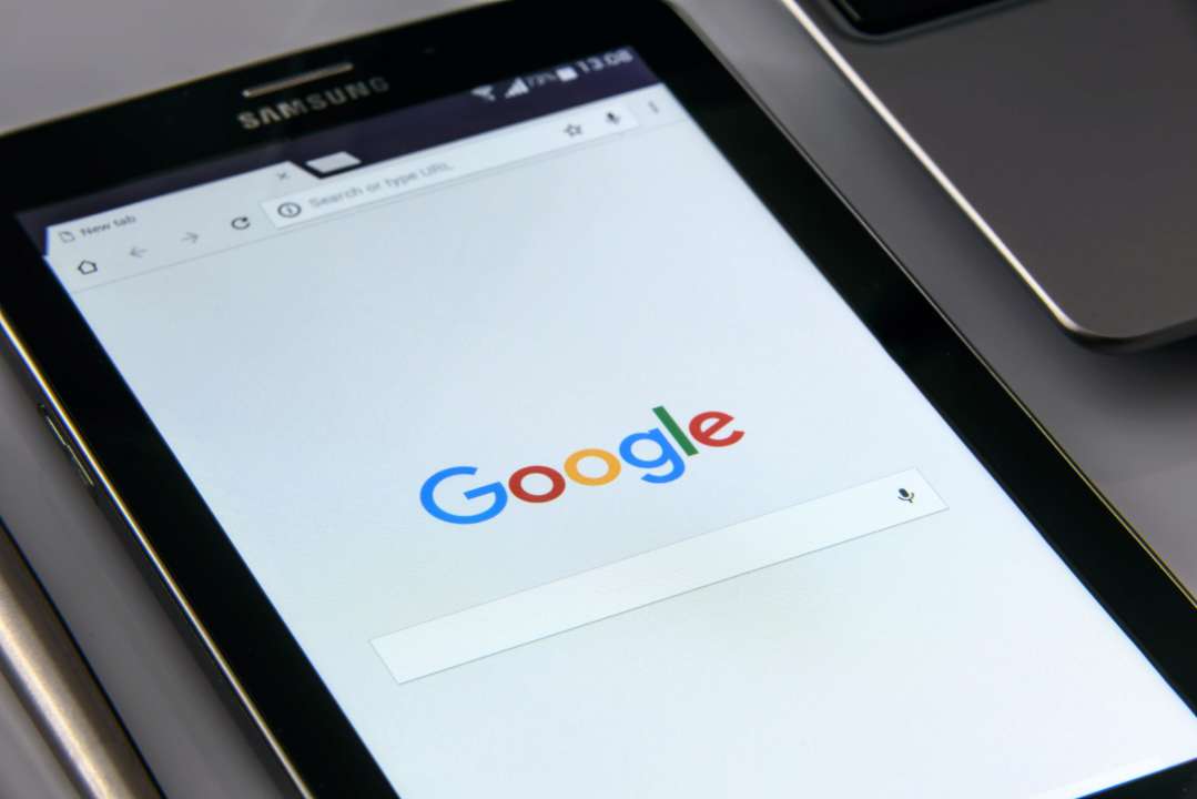 "Дефолт" стал одним из самых популярных запросов россиян в Google/Фото: Рexels Уже невесело: "дефолт" стал одним из самых популярных запросов россиян в Google