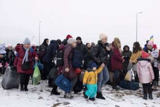 В десяти областях Украины построят новые дома для вынужденных переселенцев/Фото: Getty Images Беженцы