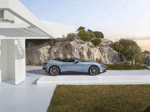 Фото: Ferrari Олицетворение слова "элегантность": Ferrari показала кабриолет Roma Spider с тканевым верхом