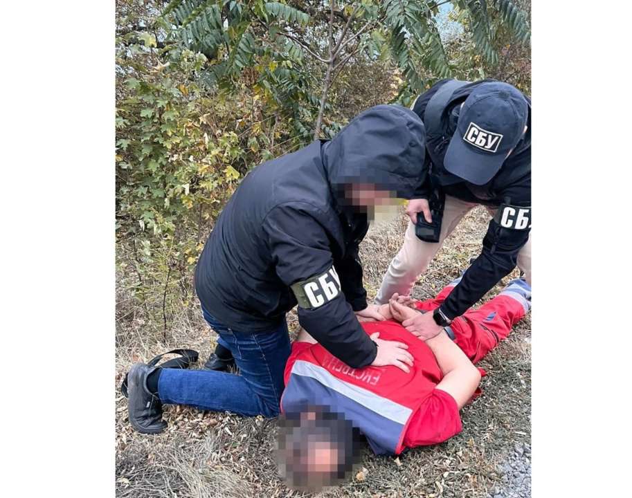 В Одесской области экипаж скорой помощи помогал ухилянтам пересечь границу/Фото: SBUkr В Одесской области экипаж скорой помощи помогал уклонистам пересечь границу