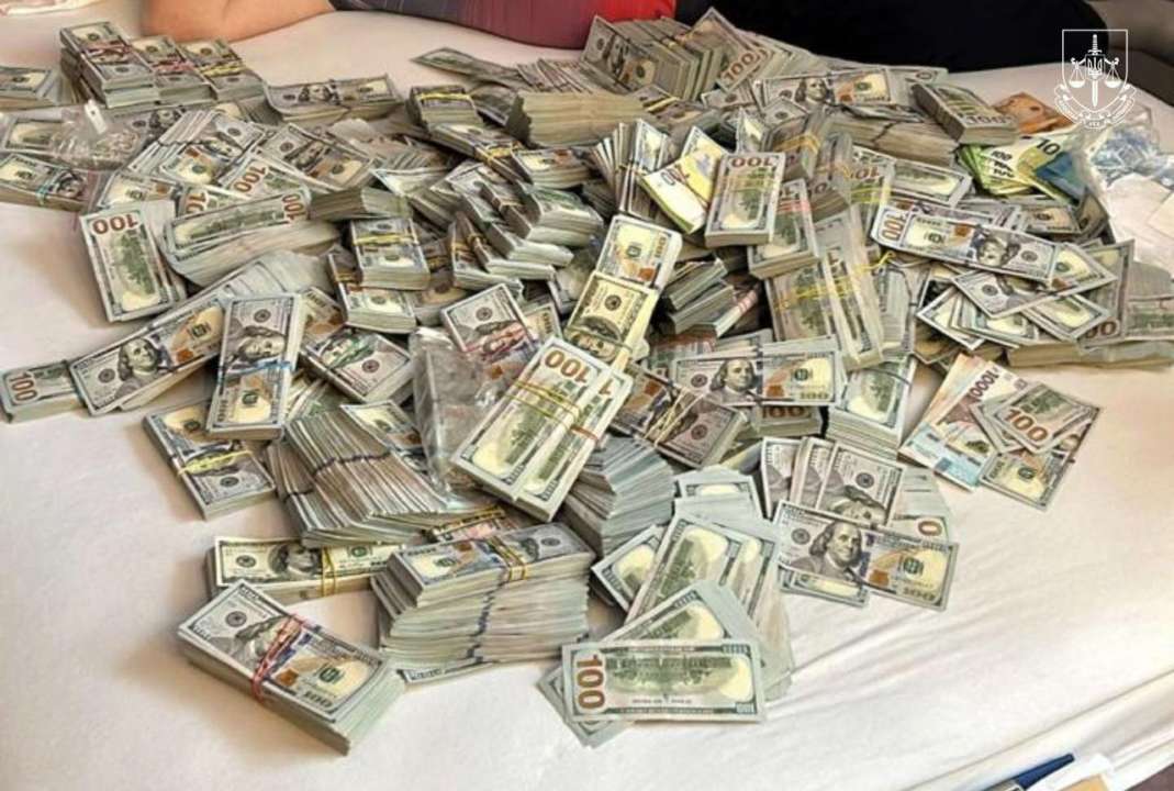 У главы Хмельницкой МСЭК провели результативные обыски/Фото: Офис генпрокурора У главы Хмельницкой МСЭК провели результативные обыски/Фото: Офис генпрокурора