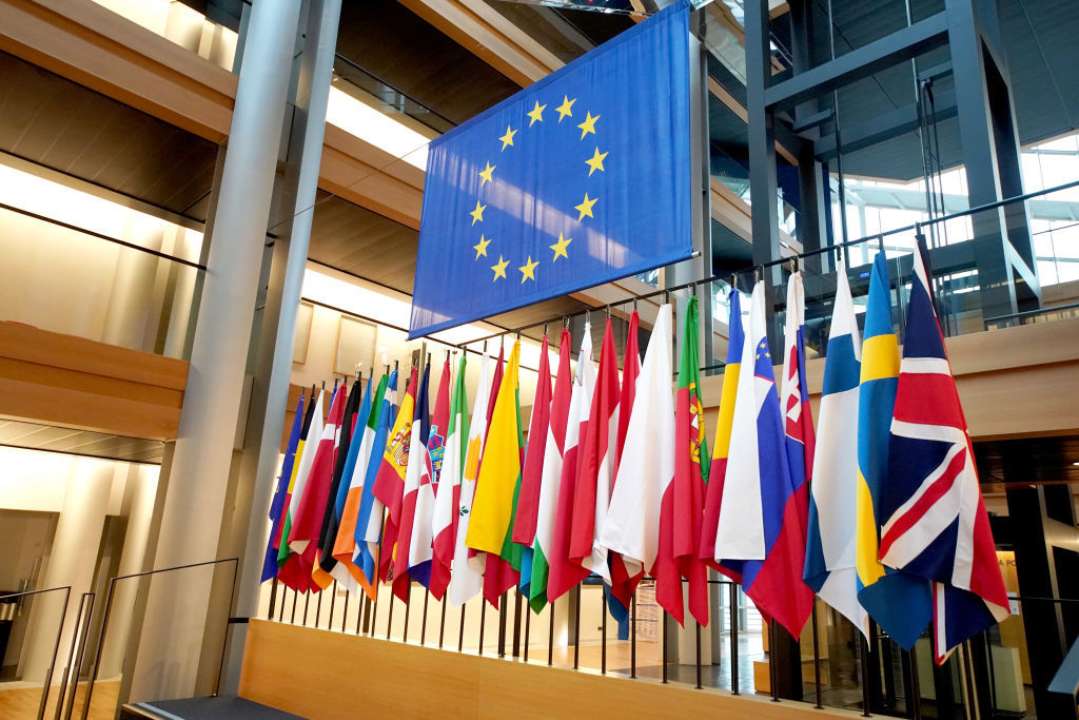 Європарламент схвалив позику ЄС Україні на 35 млрд євро з використанням російських активів/Фото: Getty Images Європарламент схвалив позику ЄС Україні на 35 млрд євро з використанням російських активів/Фото: Getty Images