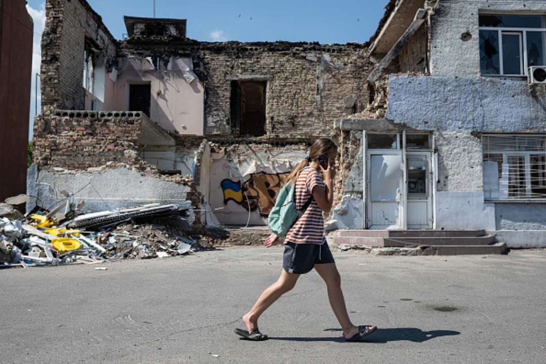 Что изменится в Украине во второй месяц лета/Фото: Alexey Furman/Getty Images Рост прожиточного минимума и налогообложение евроблях: что изменится в Украине с 1 июля