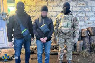 СБУ затримала зрадника, який зливав ворогу дані про оборону Миколаєва СБУ затримала зрадника, який зливав ворогу дані про оборону Миколаєва